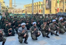 Irã transforma funeral de Khamenei em demonstração de poder #Acesse Política