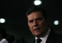 Moro diz que Lula é adversário em comum com Bolsonaro e reforça apoio a Flávio em 2026 #Acesse Política