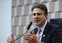 O aceno de Camilo Santana a Alcolumbre após assumir a liderança do governo no Senado – CartaCapital O aceno de Camilo Santana a Alcolumbre após assumir a liderança do governo no Senado – CartaCapital