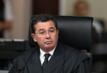 Presidente do TCU diz que aprovou gratificação com ‘muito orgulho’ – CartaCapital Presidente do TCU diz que aprovou gratificação com 'muito orgulho' – CartaCapital