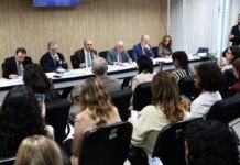 Setores atingidos por tarifaço dos EUA terão novo plano de socorro Setores atingidos por tarifaço dos EUA terão novo plano de socorro