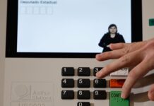 Campanha eleitoral nas ruas e propaganda virtual começam neste domingo Campanha eleitoral nas ruas e propaganda virtual começam neste domingo