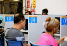 Marcação de exames e consultas é o serviço mais procurado nas Prefeituras-Bairro, com quase 255 mil atendimentos no ano Marcação de exames e consultas é o serviço mais procurado nas Prefeituras-Bairro, com quase 255 mil atendimentos no ano