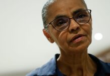 Marina Silva sofre tentativa de intimidação durante campanha em SP Marina Silva sofre tentativa de intimidação durante campanha em SP