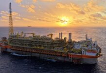 Navio-plataforma da Petrobras atinge produção máxima no pré-sal Navio-plataforma da Petrobras atinge produção máxima no pré-sal