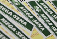Ninguém acerta Mega-Sena; prêmio acumula para R$ 165 milhões Ninguém acerta Mega-Sena; prêmio acumula para R$ 165 milhões