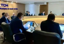TCM-BA multa prefeito e secretária de Prado por conflito de interesses em evento oficial #Acesse Política
