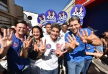 ACM Neto chega a 52,4% dos votos válidos e venceria no 1º turno, aponta pesquisa #Acesse Política