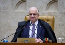 Ex-ministros e economistas divulgam carta em apoio a Fachin – CartaCapital Ex-ministros e economistas divulgam carta em apoio a Fachin – CartaCapital