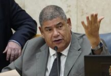 Ex-vereador Milton Leite se entrega à polícia após operação contra PCC Ex-vereador Milton Leite se entrega à polícia após operação contra PCC