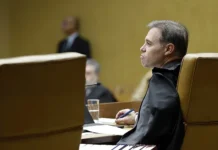 Fachin e Mendonça fizeram acordo sobre relatoria do caso Moraes, veja bastidor #Acesse Política