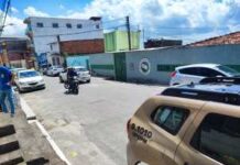Homem invade escola armado – Imprensa Bahia Candeias: Homem invade escola armado