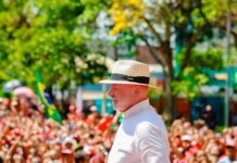 Lula ‘provoca’ Trump com Pix e evita crise do STF em ato de campanha no interior de SP – CartaCapital Lula ‘provoca’ Trump com Pix e evita crise do STF em ato de campanha no interior de SP – CartaCapital