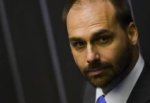 Ministério da Justiça demite Eduardo Bolsonaro por abandono de cargo Ministério da Justiça demite Eduardo Bolsonaro por abandono de cargo
