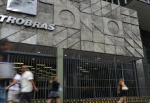 Petrobras fecha acordo para comprar gás dos EUA por mais de 20 anos Petrobras fecha acordo para comprar gás dos EUA por mais de 20 anos