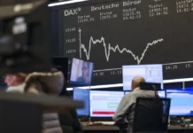 Petróleo fecha em queda com otimismo para oferta e negociações #Acesse Política