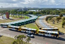 Prefeitura inicia entrega de 700 novos ônibus com ar-condicionado na maior renovação de frota da história de Salvador Prefeitura inicia entrega de 700 novos ônibus com ar-condicionado na maior renovação de frota da história de Salvador