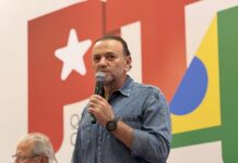 Presidente do PT proíbe divulgação de materiais de campanha sem número de Lula – CartaCapital Presidente do PT proíbe divulgação de materiais de campanha sem número de Lula – CartaCapital