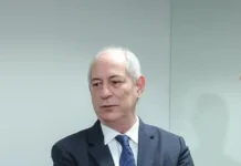 Ciro Gomes minimiza apoio de Flávio Bolsonaro #Acesse Política