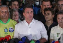 Flávio não reconhece vitória de Lula e tentará anulação do pleito Flávio não reconhece vitória de Lula e tentará anulação do pleito