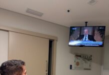 Janones anuncia que terá alta hospitalar nesta terça Janones anuncia que terá alta hospitalar nesta terça