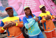 Limpurb plota compactadores em alusão à campanha de prevenção dos cânceres de mama e do colo do útero – Prefeitura Municipal de Salvador Limpurb plota compactadores em alusão à campanha de prevenção dos cânceres de mama e do colo do útero – Prefeitura Municipal de Salvador