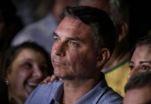 Ministro do TSE manda remover publicação no canal ‘Tropa do Flávio’ Ministro do TSE manda remover publicação no canal ‘Tropa do Flávio’