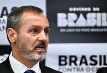 PF e Fachin se reúnem para discutir relatório sobre ministros e possível envolvimento no Caso Master PF e Fachin se reúnem para discutir relatório sobre ministros e possível envolvimento no Caso Master