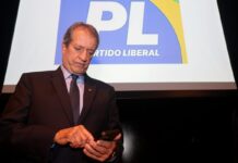 PL, partido de Flávio Bolsonaro, reconhece resultado da eleição PL, partido de Flávio Bolsonaro, reconhece resultado da eleição