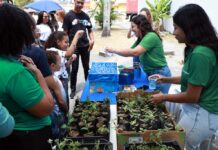 Prefeitura leva jogos educativos e orientações sobre reciclagem à primeira edição do projeto Ogmosa Azul – Prefeitura Municipal de Salvador Prefeitura leva jogos educativos e orientações sobre reciclagem à primeira edição do projeto Ogmosa Azul – Prefeitura Municipal de Salvador