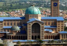 Santuário de Aparecida terá missas, consagração e procissão no feriado Santuário de Aparecida terá missas, consagração e procissão no feriado