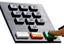 TSE substitui 1.543 urnas 1h30 antes do término das votações TSE substitui 1.543 urnas 1h30 antes do término das votações