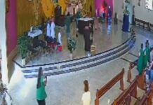 ‘Avisa a Jesus’: Homem invade igreja em SP e dá soco em bispo; veja vídeo ‘Avisa a Jesus’: Homem invade igreja em SP e dá soco em bispo; veja vídeo